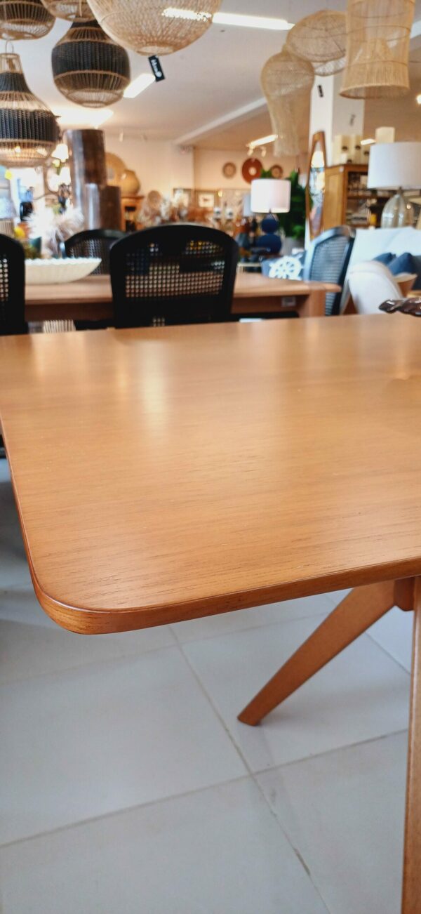 Mesa de Jantar Retangular em Madeira - Coleção Alto Padrão Ref. 6233 - Image 5