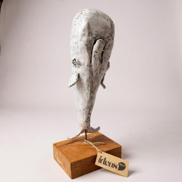 Escultura Baleia em Cerâmica
