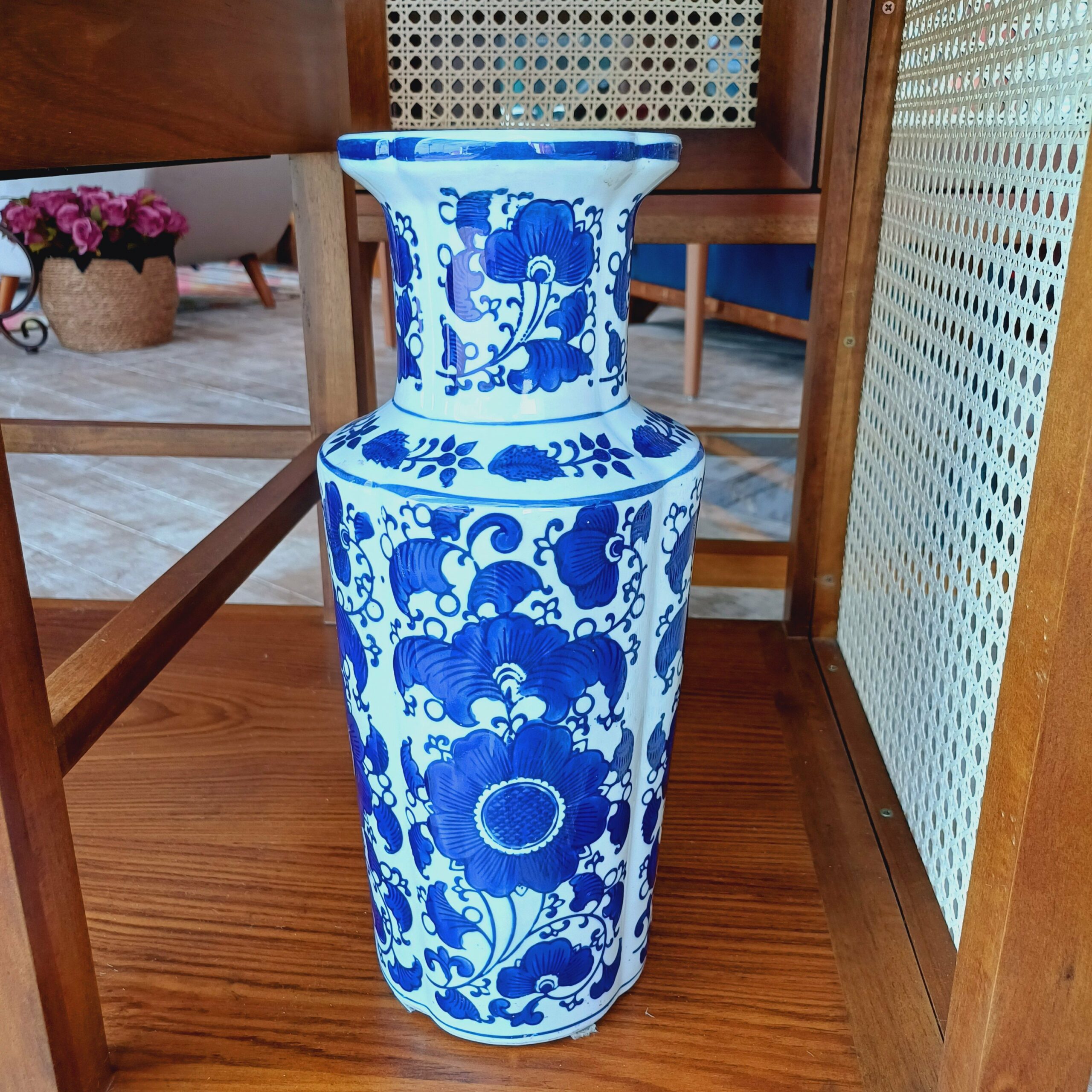 Vaso Azul Chinês em Porcelana - Coleção Alto Padrão