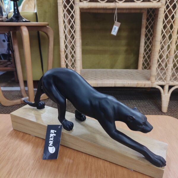 Escultura Pantera em Poliresina