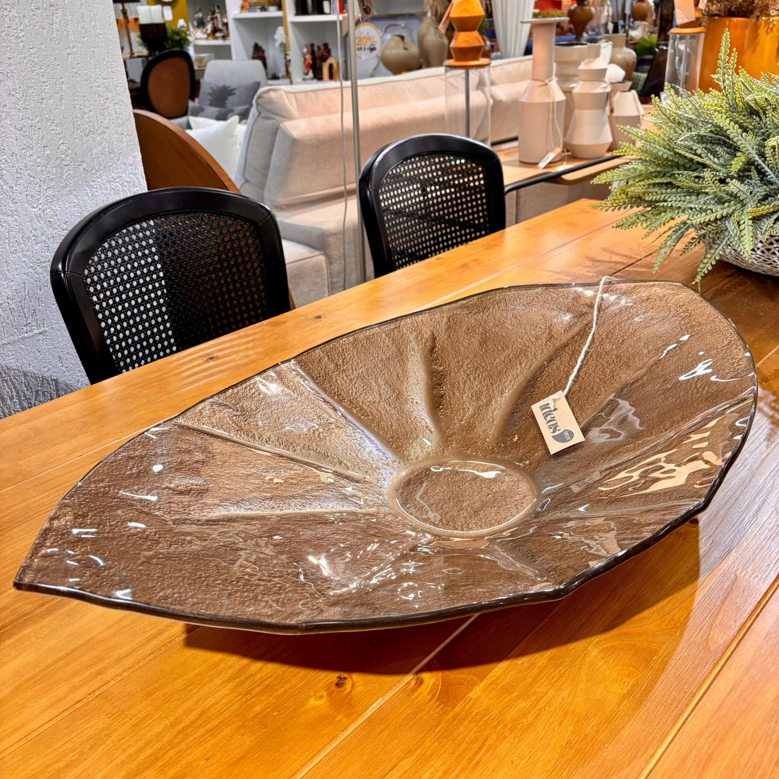 Centro de Mesa Orgânico Marrom Envelhecido em Vidro - 085 cm de Comprimento