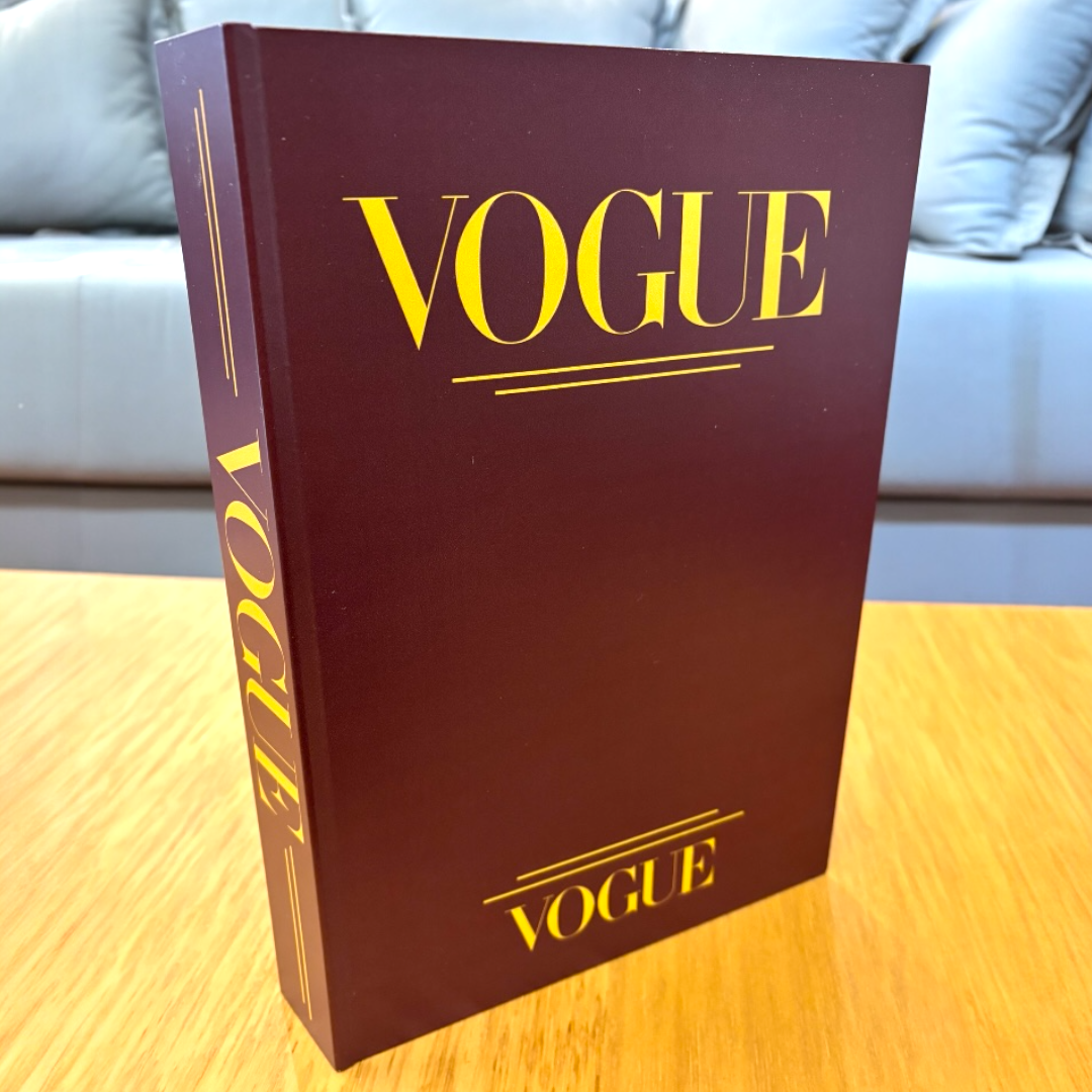Caixa Livro Vogue em Madeira com Fino Acabamento - Tamanho M