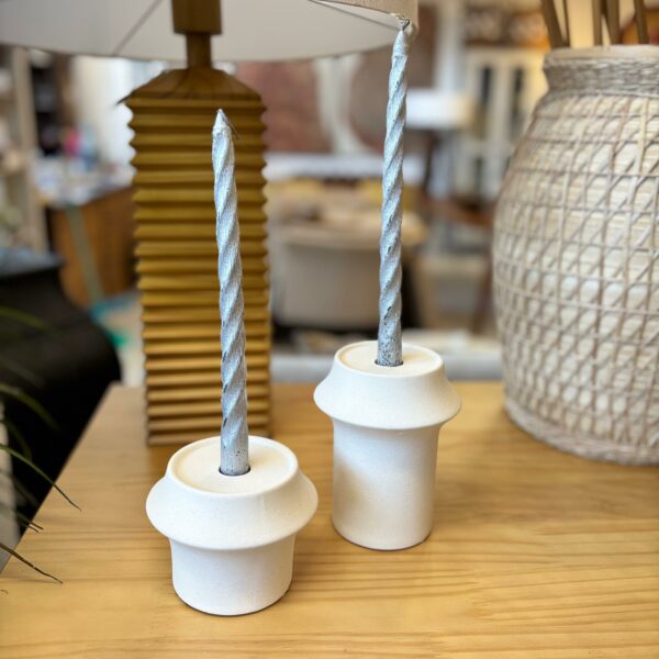 Porta-Velas em Cerâmica Off-White – Conjunto com 2 Peças