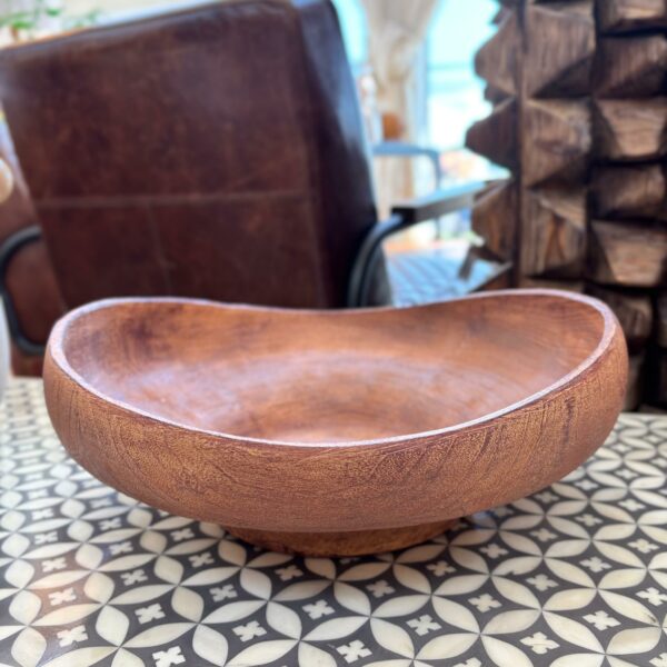 Centro de Mesa Decorativo em Poliresina Marrom