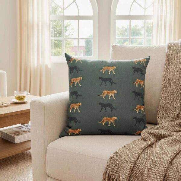 Almofada Onça 55x55 cm