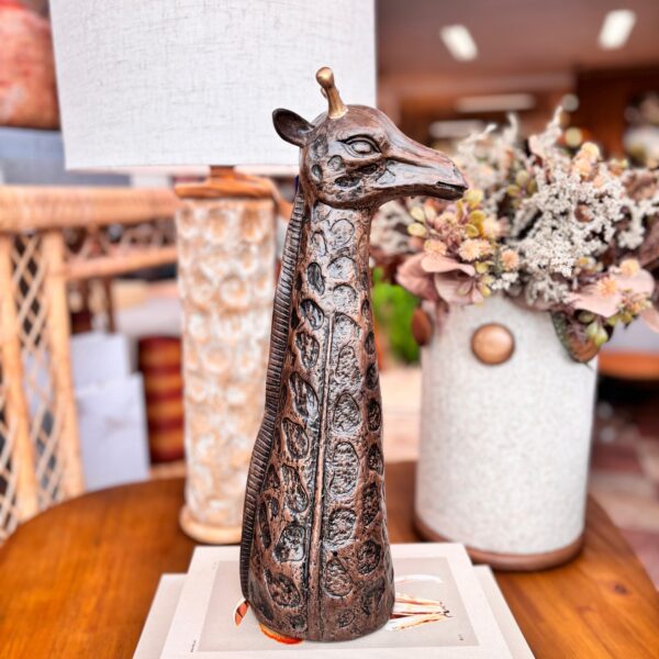 Escultura Cabeça de Girafa em Resina