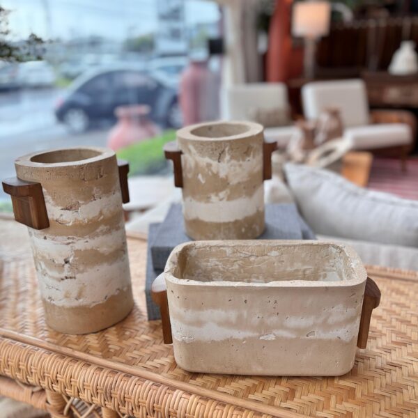 Cachepô Retangular em Cimento e Madeira