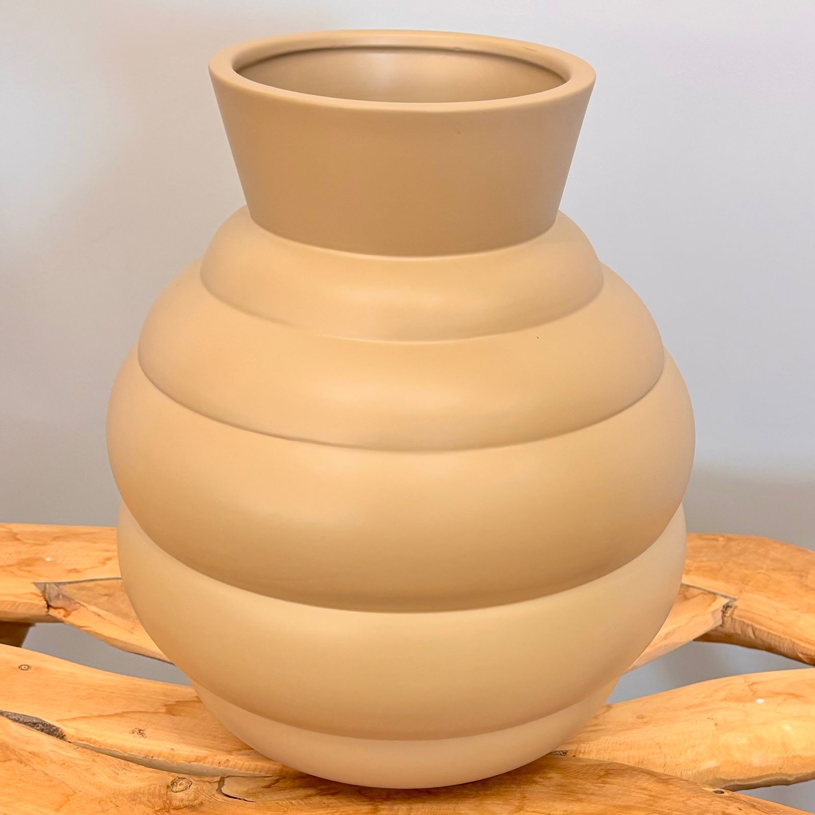Vaso em Cerâmica Colmeia Bege - Tamanho P
