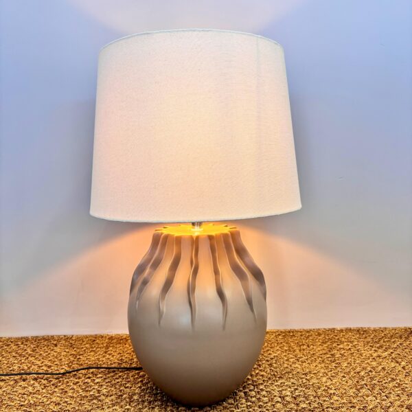 Abajur em Cerâmica Selva Cinza Claro