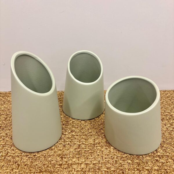 Vaso em Cerâmica Orgânico Liso - Tamanho P