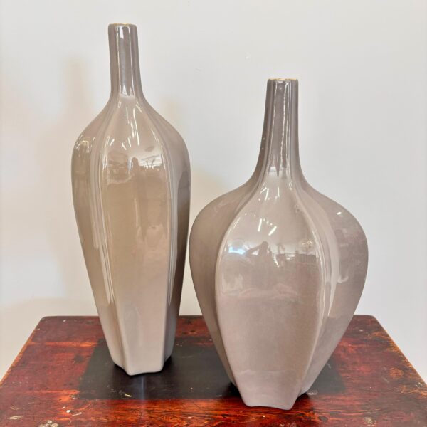 Vaso em Porcelana Cinza Claro – Alto