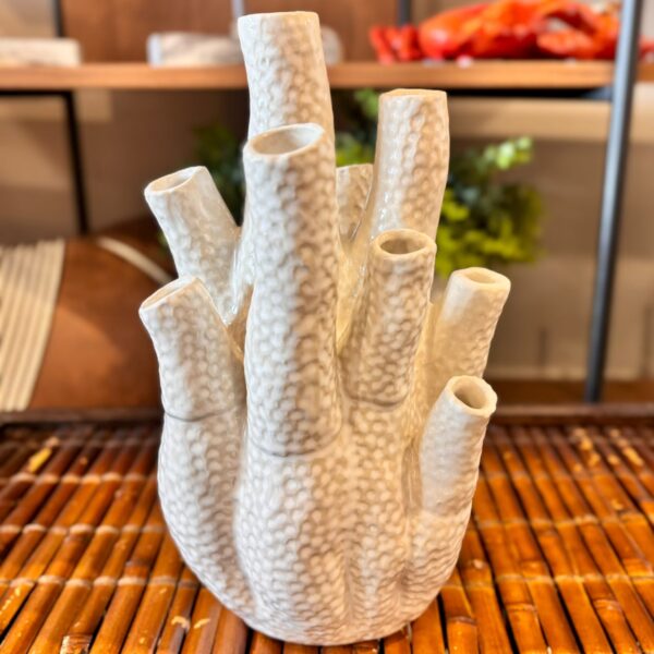 Escultura Coral Branco em Cerâmica| 26 cm