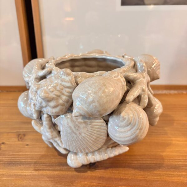Vaso em Cerâmica Relevo Elementos Marinho | 14 cm