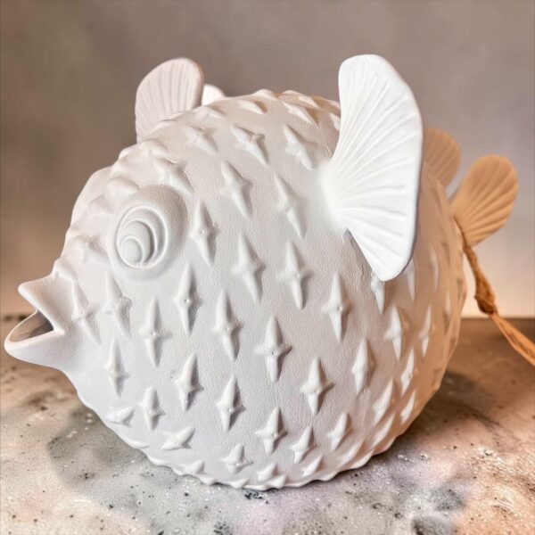 Escultura Peixe Branco em Cerâmica - 30 cm de Comprimento